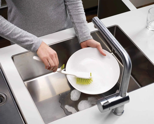 Joseph & Joseph Edge™ Green Washing Up Brush