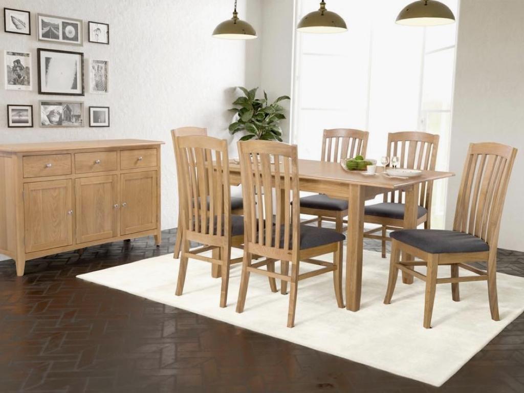 Kilkenny Oak Butterfly Extension Dining Table (Includes 4 Chairs)