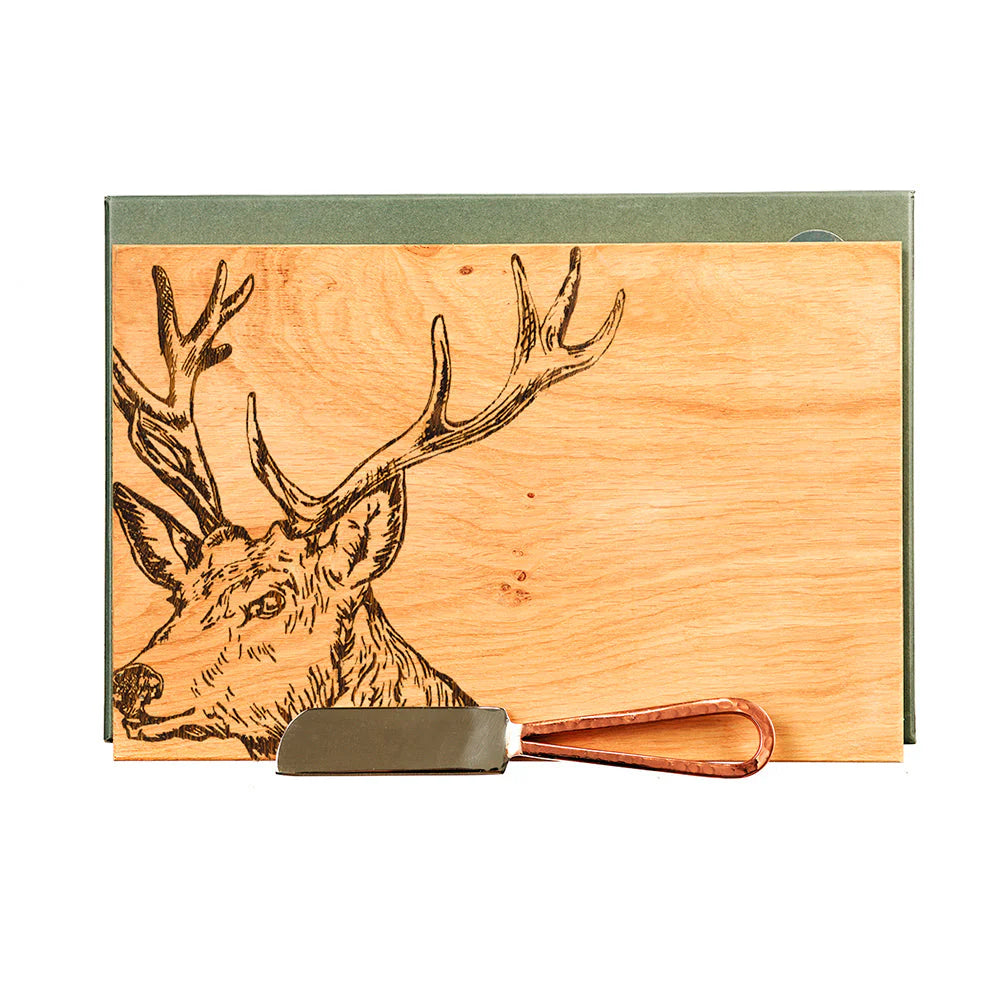Selbrae House Stag Oak Cheese Board & Knife Set