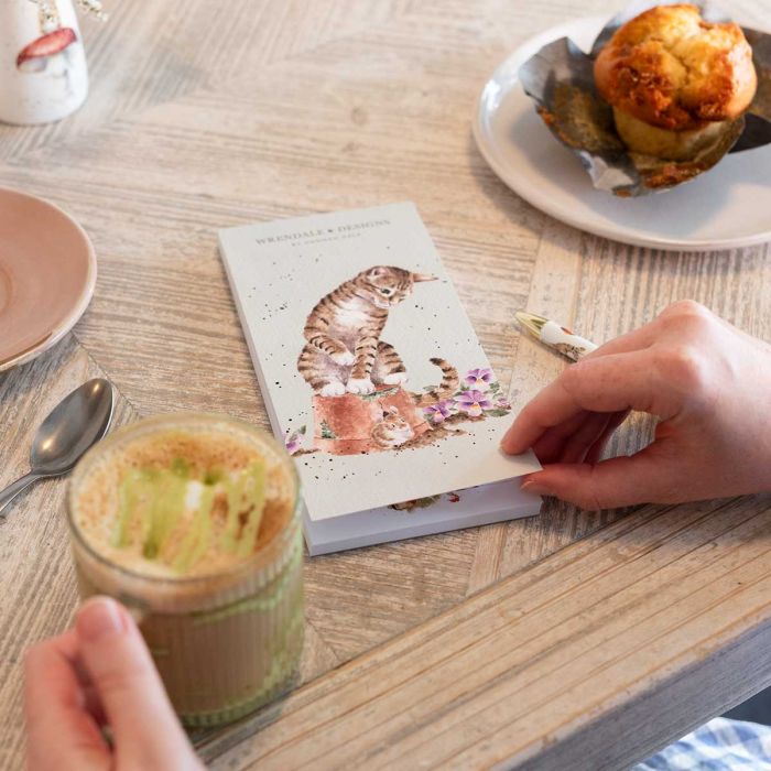 Wrendale Designs 'Hide and Squeak' Cat Shopping Pad