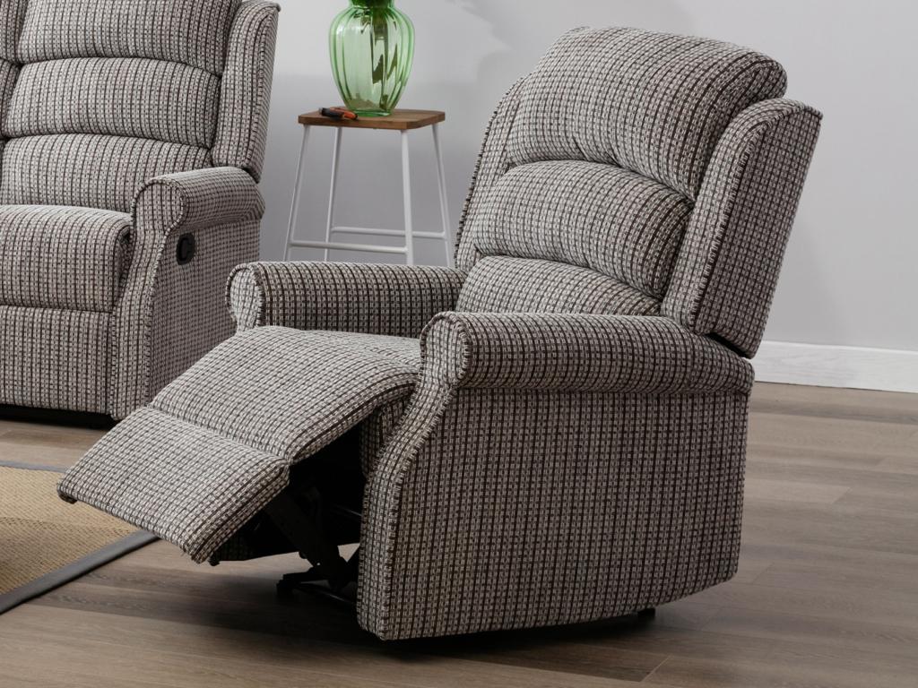 Windsor Armchair (Manual)