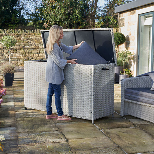 K/D Large Cushion Box