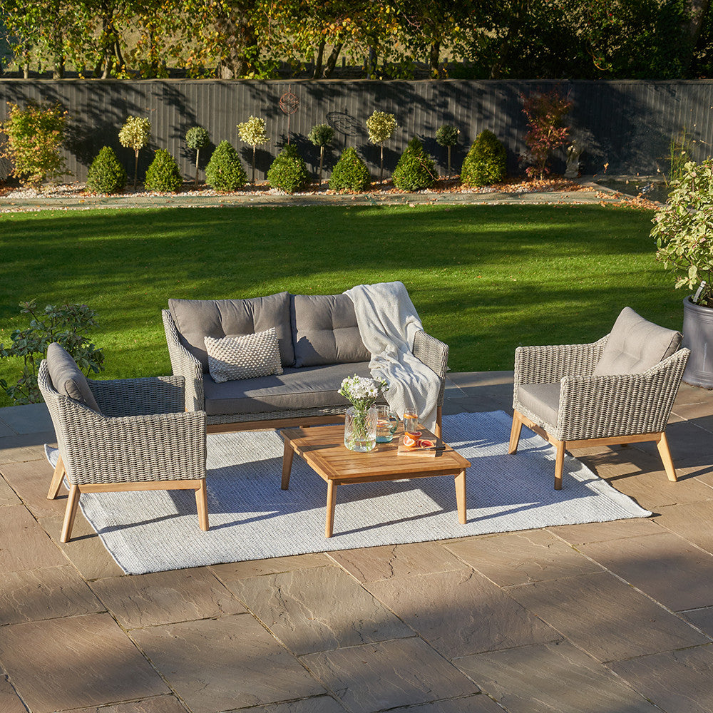 Larissa Kuba Outdoor Seating Set