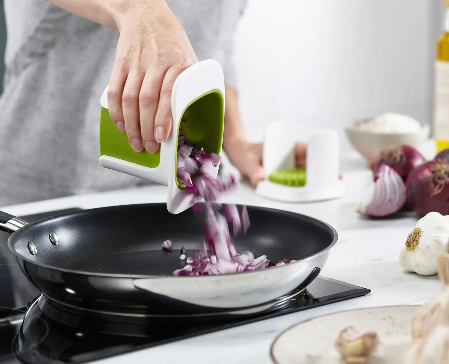 Joseph & Joseph ChopCup™ White Vegetable Chopper