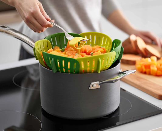 Joseph & Joseph Bloom™ Green Folding Steamer Basket