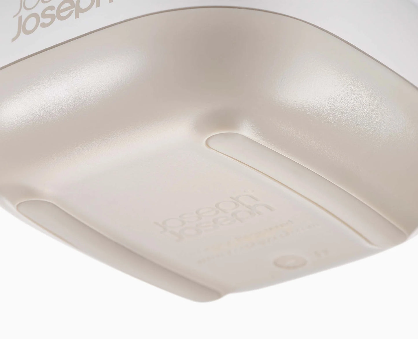 Joseph & Joseph Slim™ Compact Matt Ecru Soap Dish