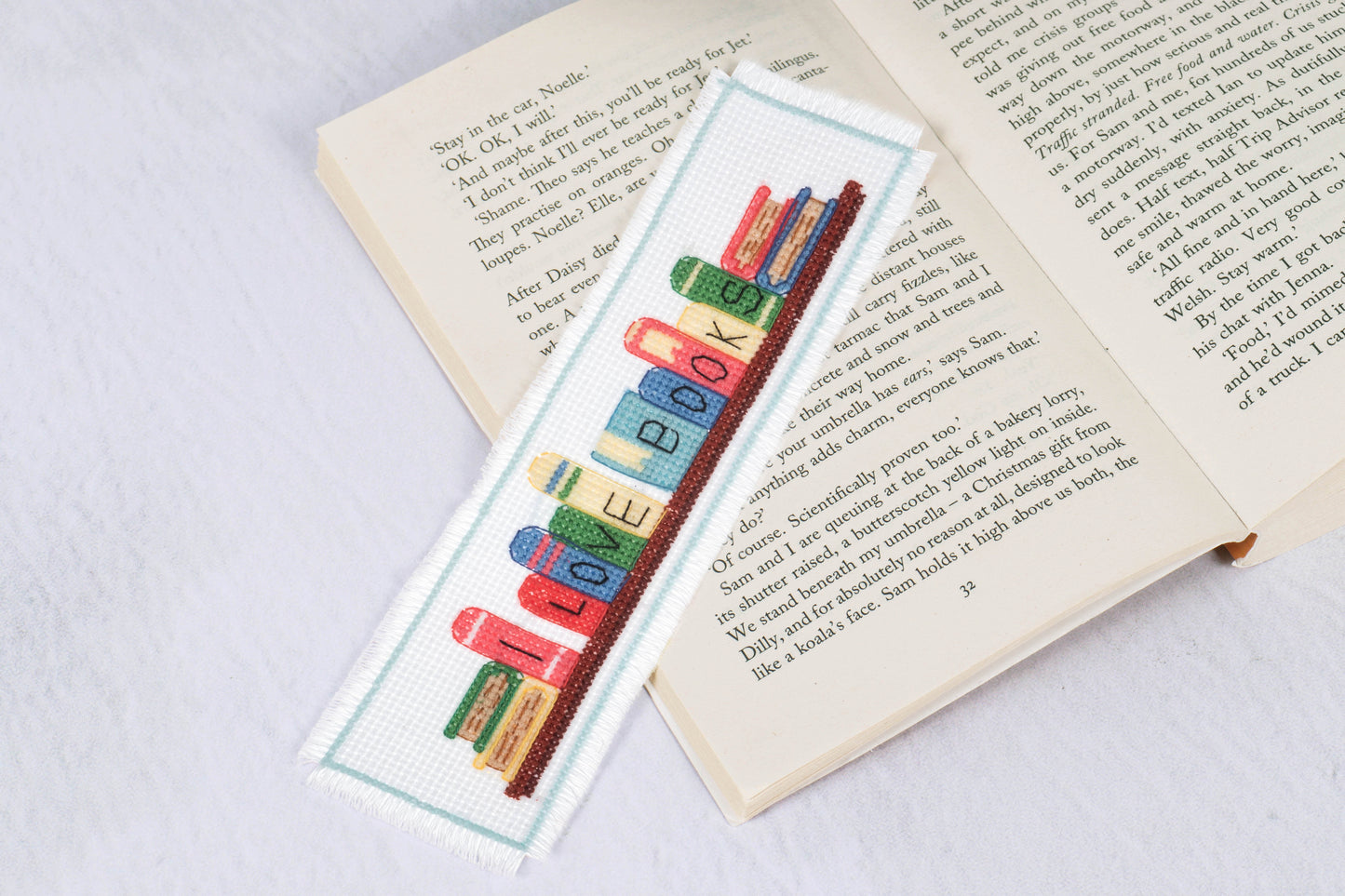 Groves Counted Cross Stitch Kit: Bookmark: I Love Books