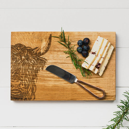 Selbrae House Highland Cow Oak Cheese Board & Knife Set