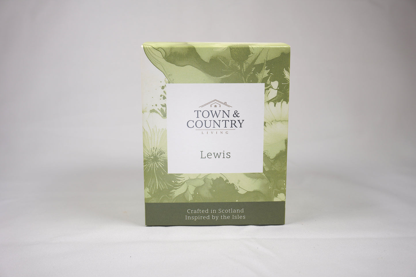 Town & Country Lewis Candle