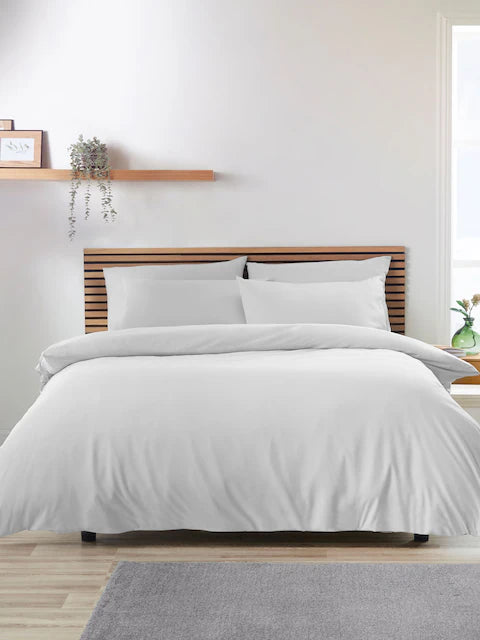 Catherine Lansfield So Soft Non-Iron Duvet Set in White
