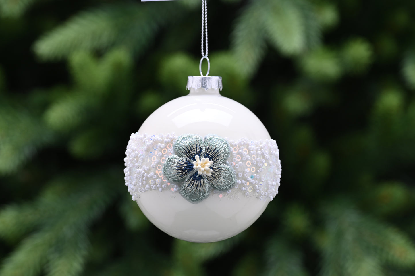 Festive White Glass Sequin Band/Green Flower Bauble