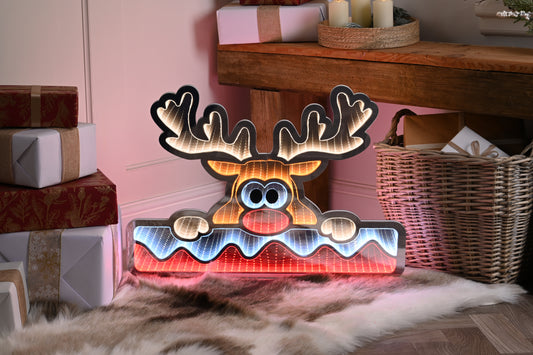 Festive Infinity Peeping Reindeer
