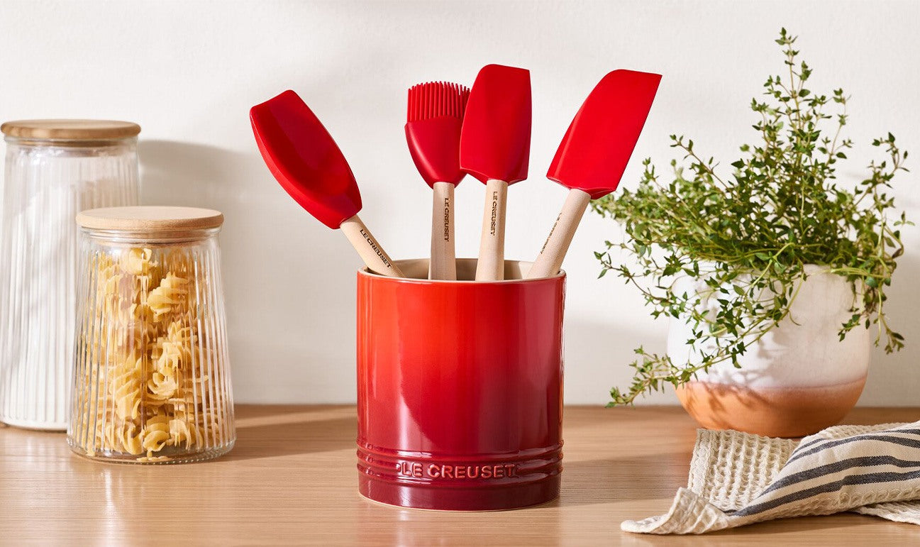 Le Creuset Stoneware Signature Utensil Jar (1.1L)